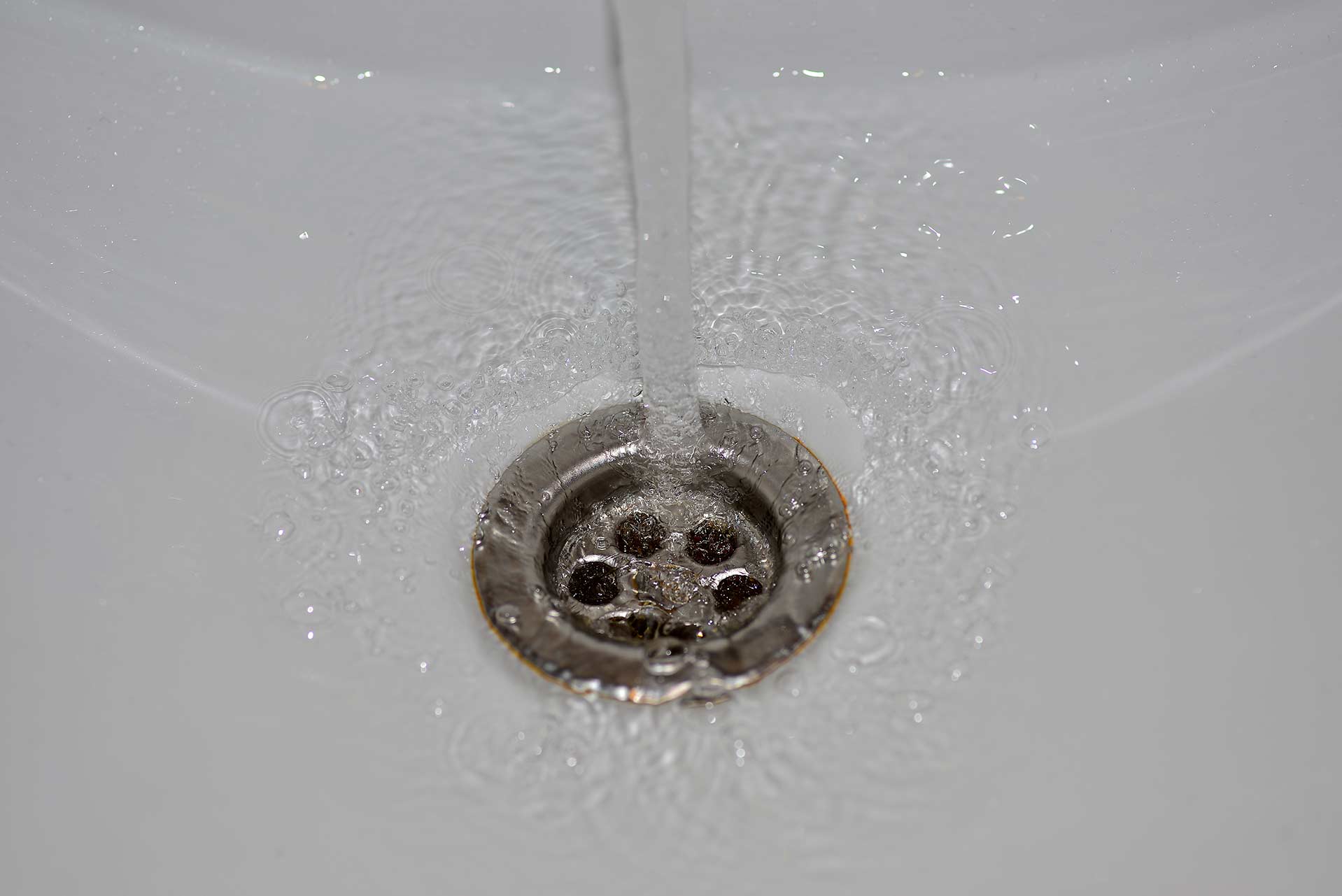 A2B Drains provides services to unblock blocked sinks and drains for properties in East Sheen.